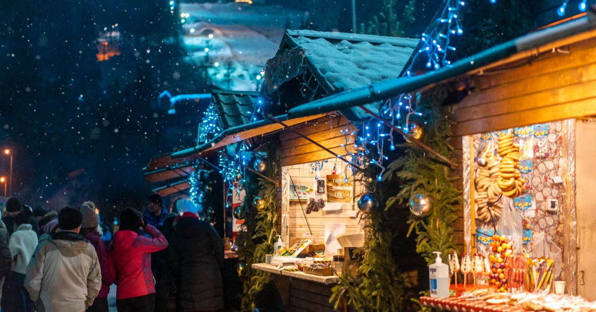 Pros & Cons of Running a Pop-up in Canadian Winters