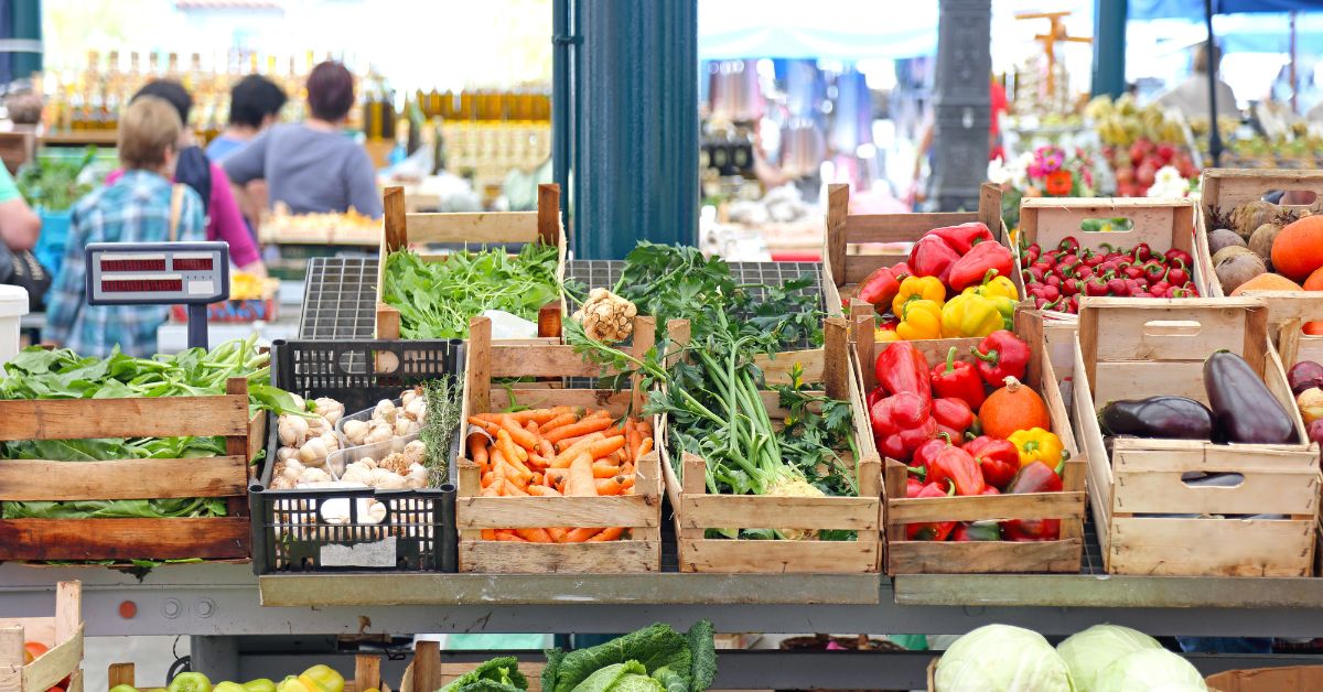 Pop-Up Shops vs. Farmers Markets vs. Craft Fairs